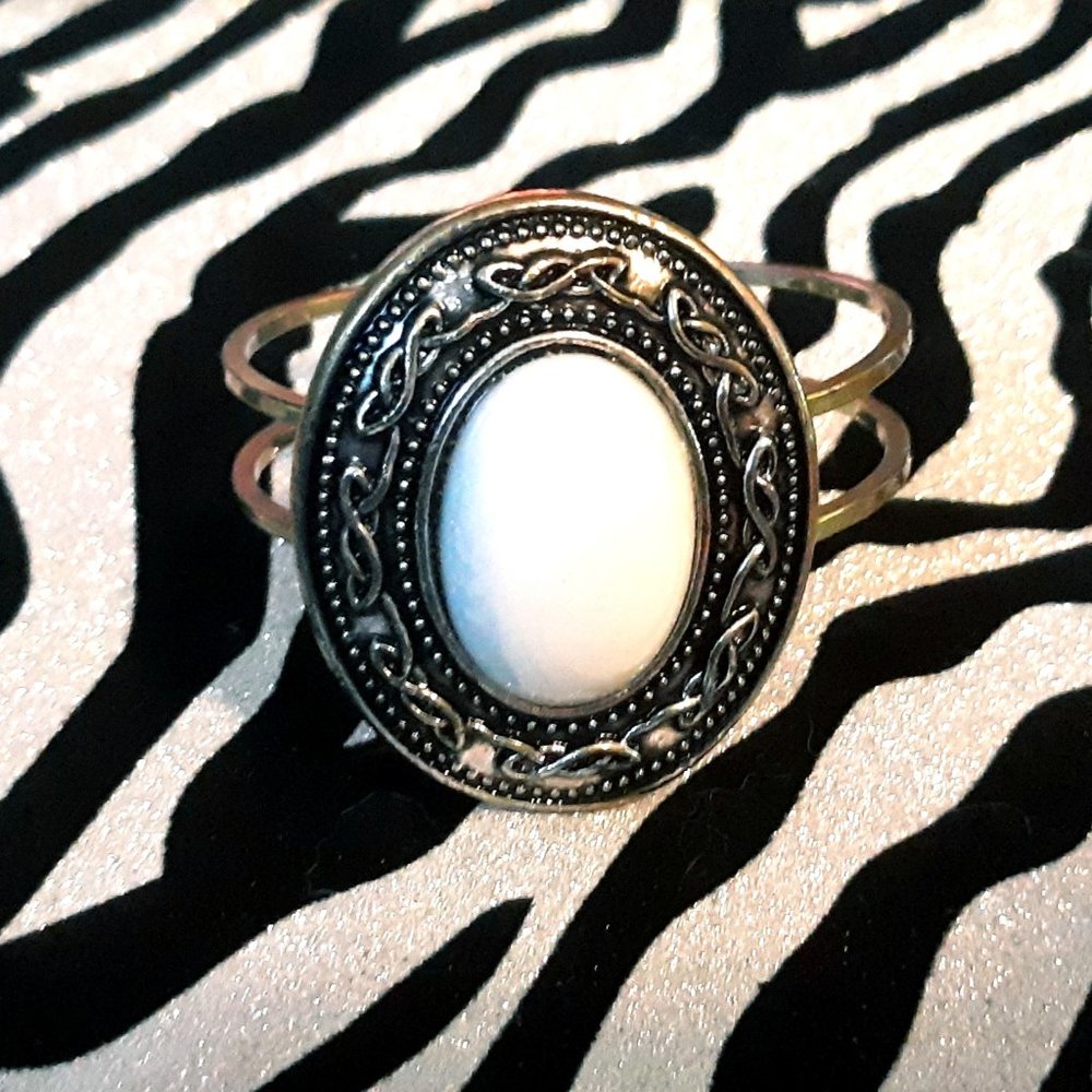 Beautiful Cuff Bracelet w Hinge Closure 2 BOGO 50% Off!